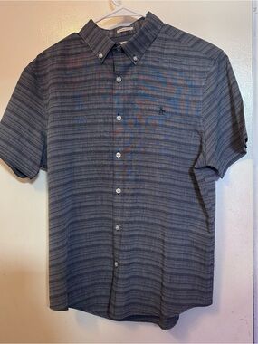 Men's Short-Sleeve Button-Down Shirt in Blue-Gray Stripe
